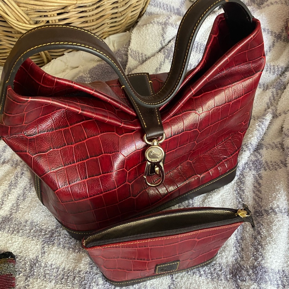 Dooney & Bourke set - Picture 7 of 8